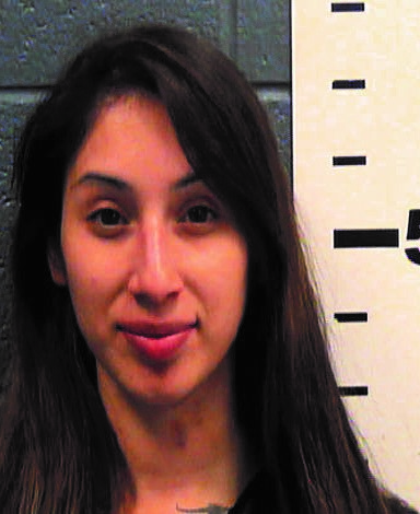 Madre de 22 años: Usó metanfetaminas y heroína. Chocó contra poste