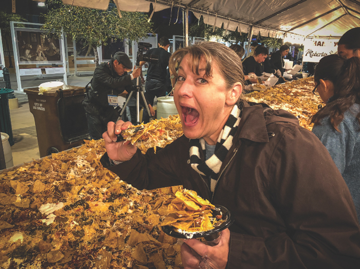 ¡5,039 libras de nachos! Récord mundial en Las Cruces