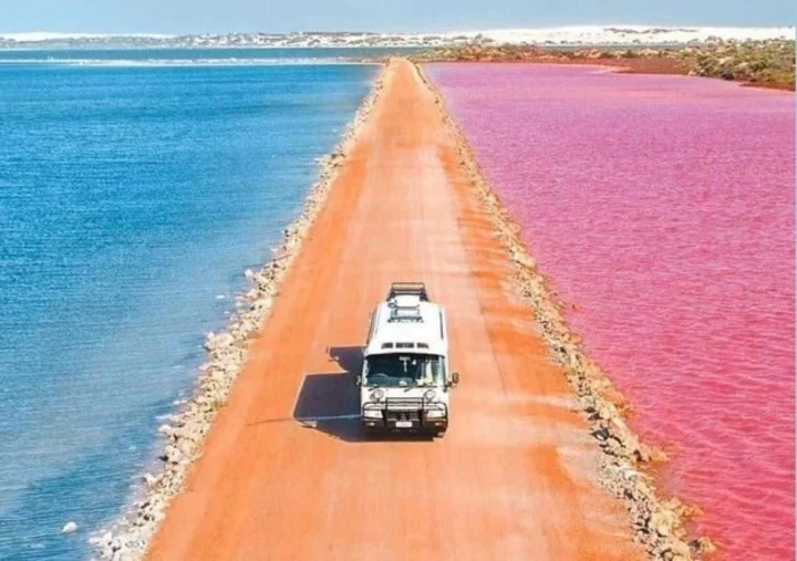 Lago cambia de color dependiendo de la sal