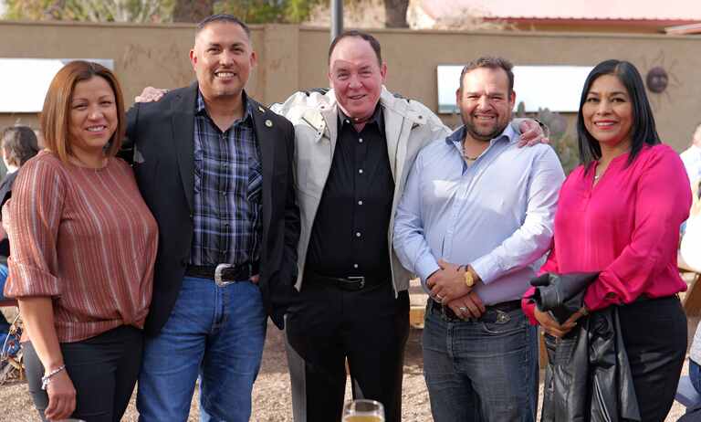 Va Ray Lara por reeleccion