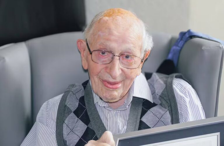 ¡INSÓLITO! Murió el hombre más viejo del mundo a los 112 años