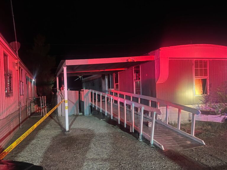 Las Cruces: Incendio deja un muerto 