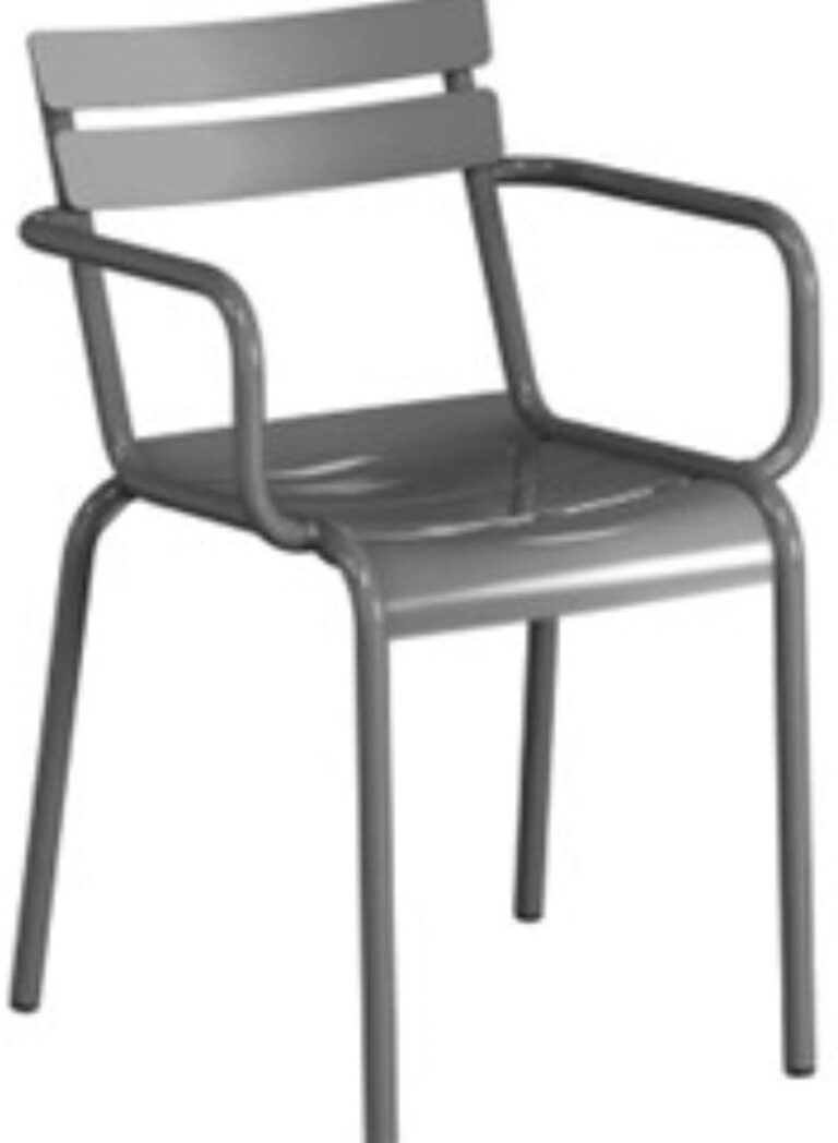 Retiran 158 mil sillas  